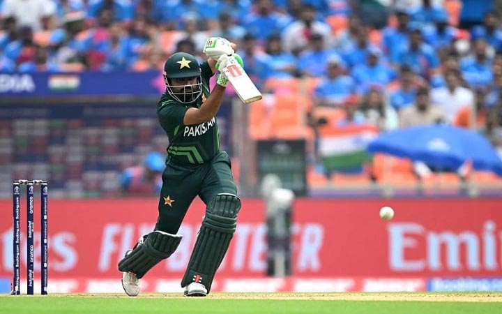 ‘বাবরদের এমন ব্যাটিংয়ে হতাশ পাকিস্তানিরা’